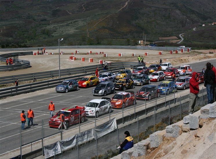 Treinos livres na Pista Automovel