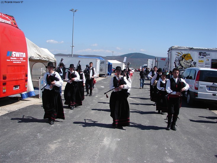 Gaiteiros de Pitões das Júnias presentes no Europeu de Ralicross