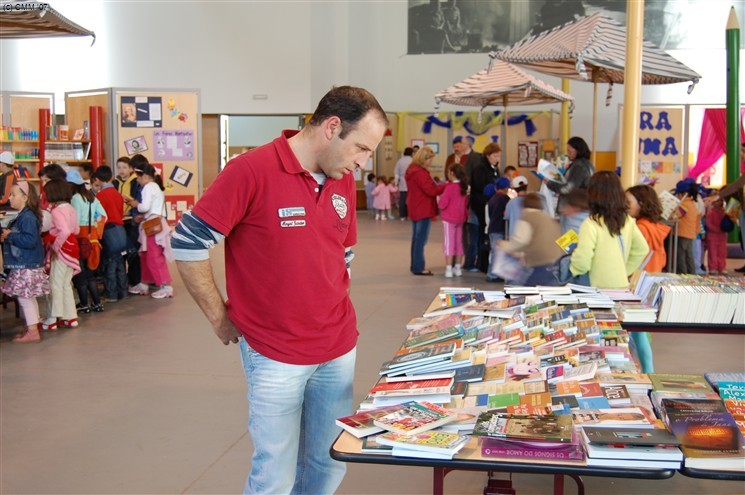 Abriu portas 8ª Feira do Livro