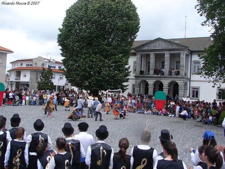 Marchas Populares na Praça do Município