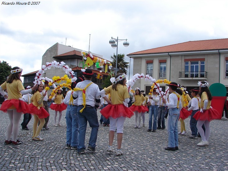 Marchas Populares na Praça do Município