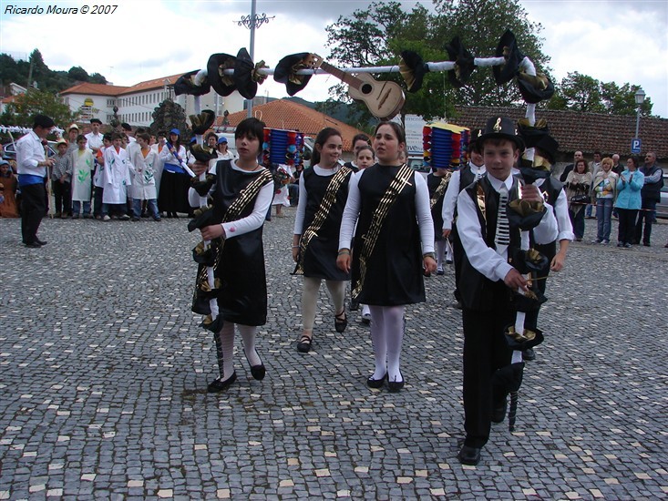 Marchas Populares na Praça do Município