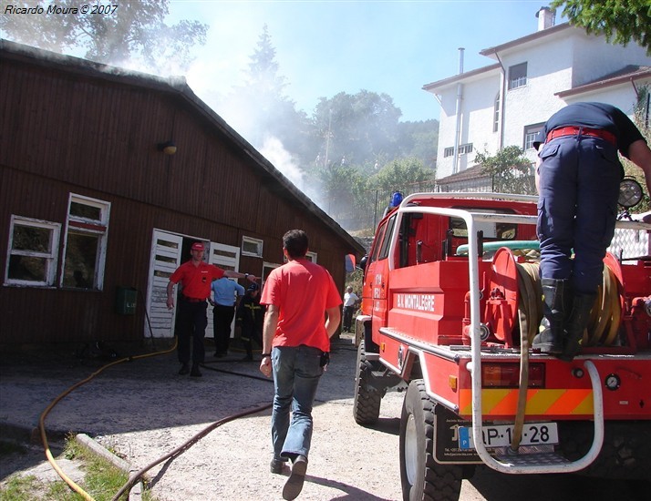 Incêndio na Escola EB2 Montalegre