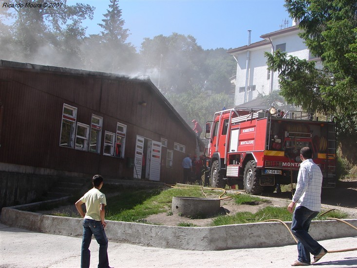 Incêndio na Escola EB2 Montalegre