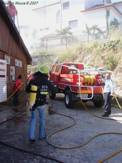 Incêndio na Escola EB2 Montalegre