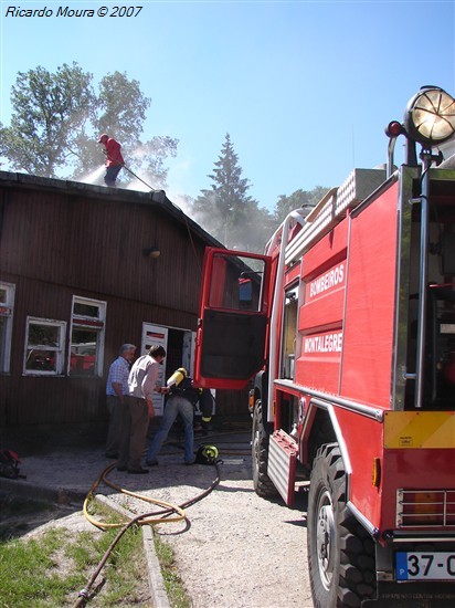 Incêndio na Escola EB2 Montalegre