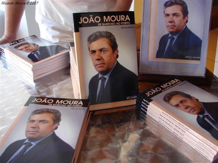 Livro "João Moura - De Barroso ao Porto" apresentado na Biblioteca Municipal