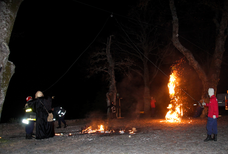 &quot;Queima do Judas&quot; 2015 em Montalegre