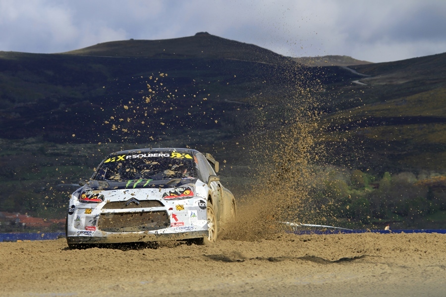 Mundial Rallycross 2015 - Johan Kristoffersson triunfa em Montalegre