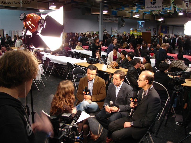 Imprensa na Feira de Nanterre