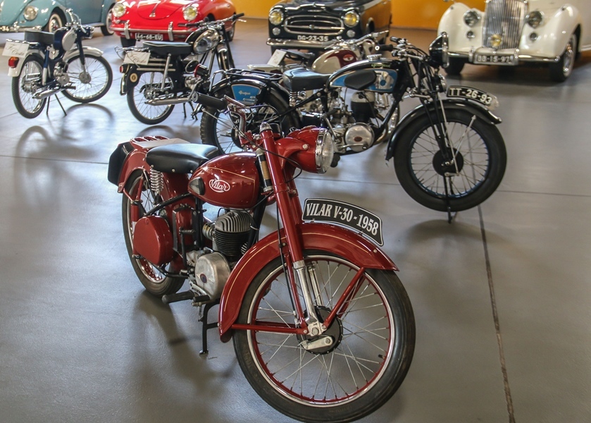 IV Exposição de Clássicos (Carros e Motos)
