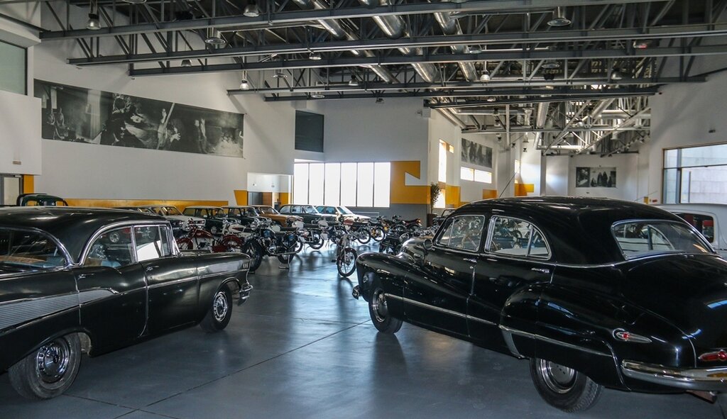 IV Exposição de Clássicos (Carros e Motos)