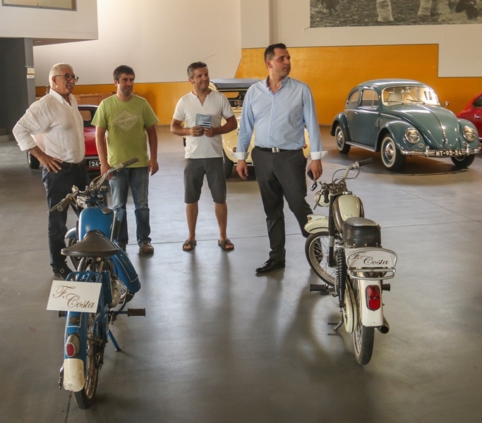 IV Exposição de Clássicos (Carros e Motos)