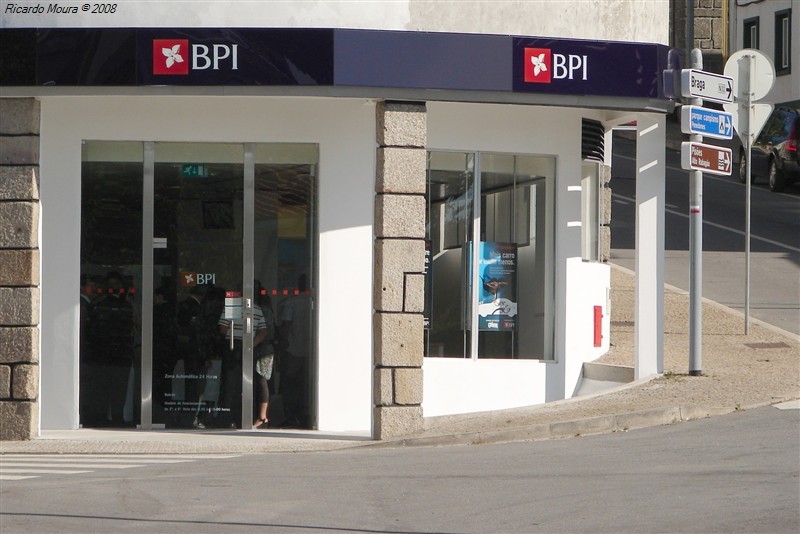 Novo banco em Montalegre
