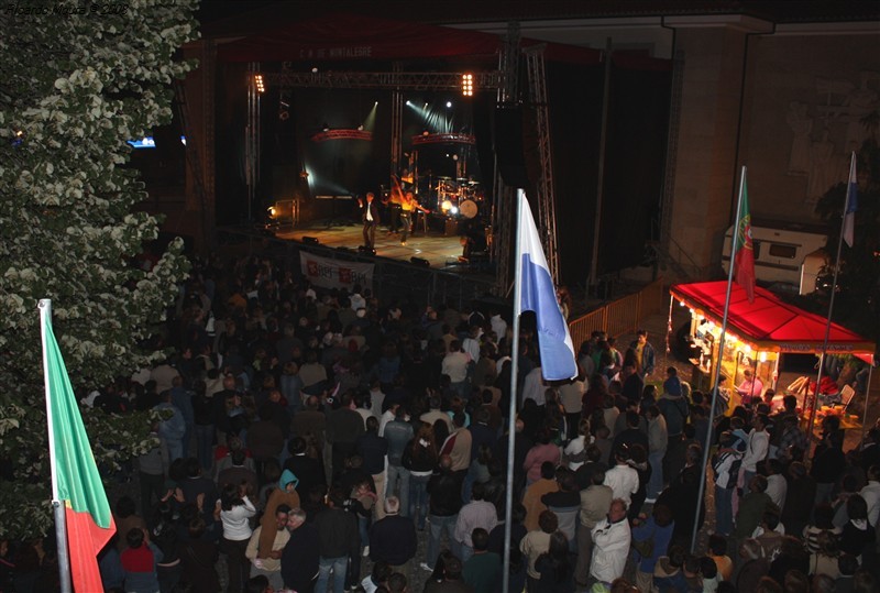 Roberto Leal enche Praça do Município