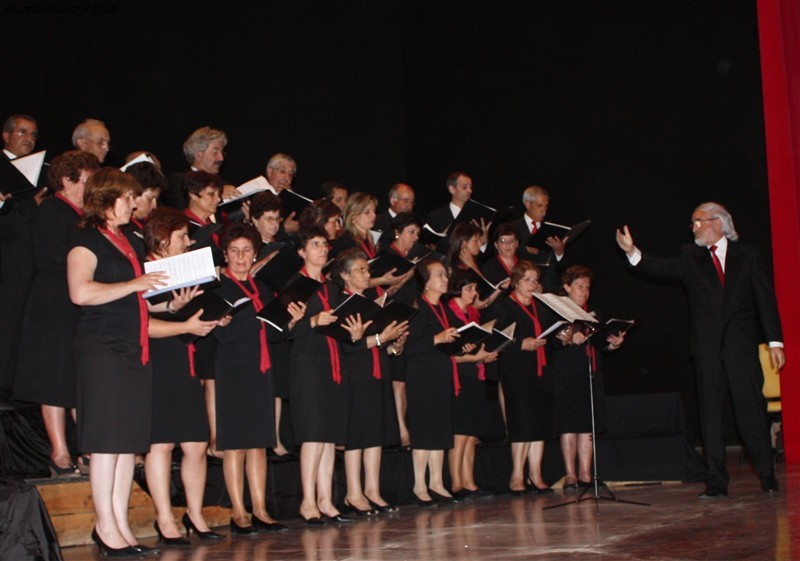 Grupo Coral de Montalegre no Auditório Municipal