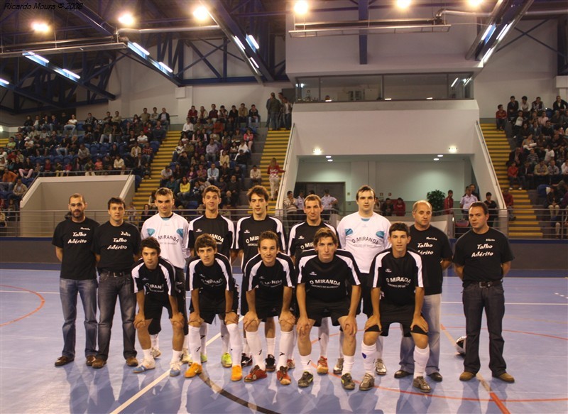 Talho Adérito/MJ Andrade conquista 3.º lugar no Torneio Futsal