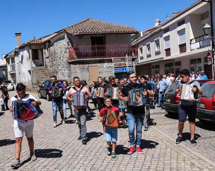 X Concentração de Concertinas