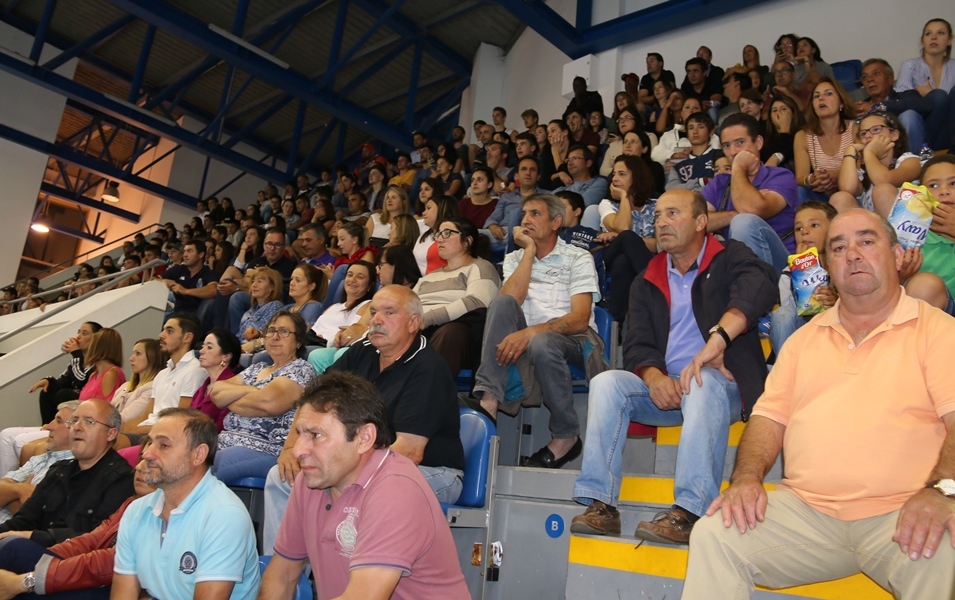 &quot;Electro Cava&quot; vence XII Torneio de Futsal