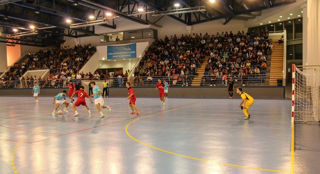 &quot;Electro Cava&quot; vence XII Torneio de Futsal