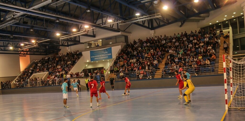 &quot;Electro Cava&quot; vence XII Torneio de Futsal