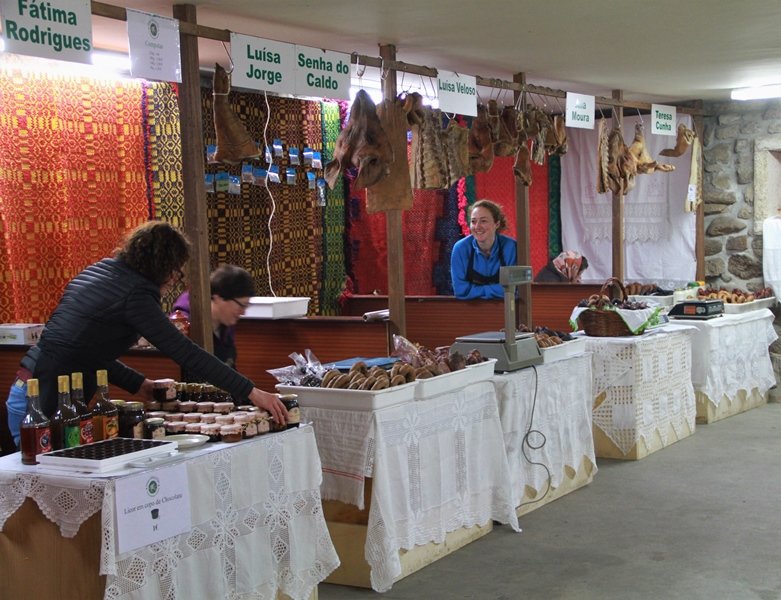 PITÕES DAS JUNIAS - Abertura da IX Mostra de produtos tipicos