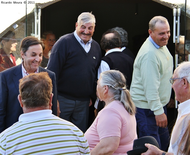 Meixide inaugura Casa Mortuária