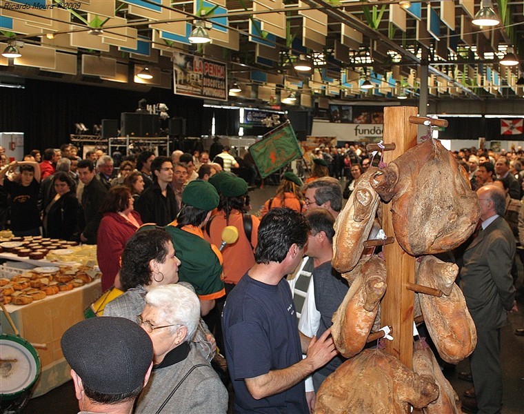 Montalegre na Feira de Nanterre