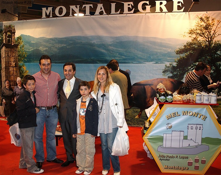 Montalegre na Feira de Nanterre