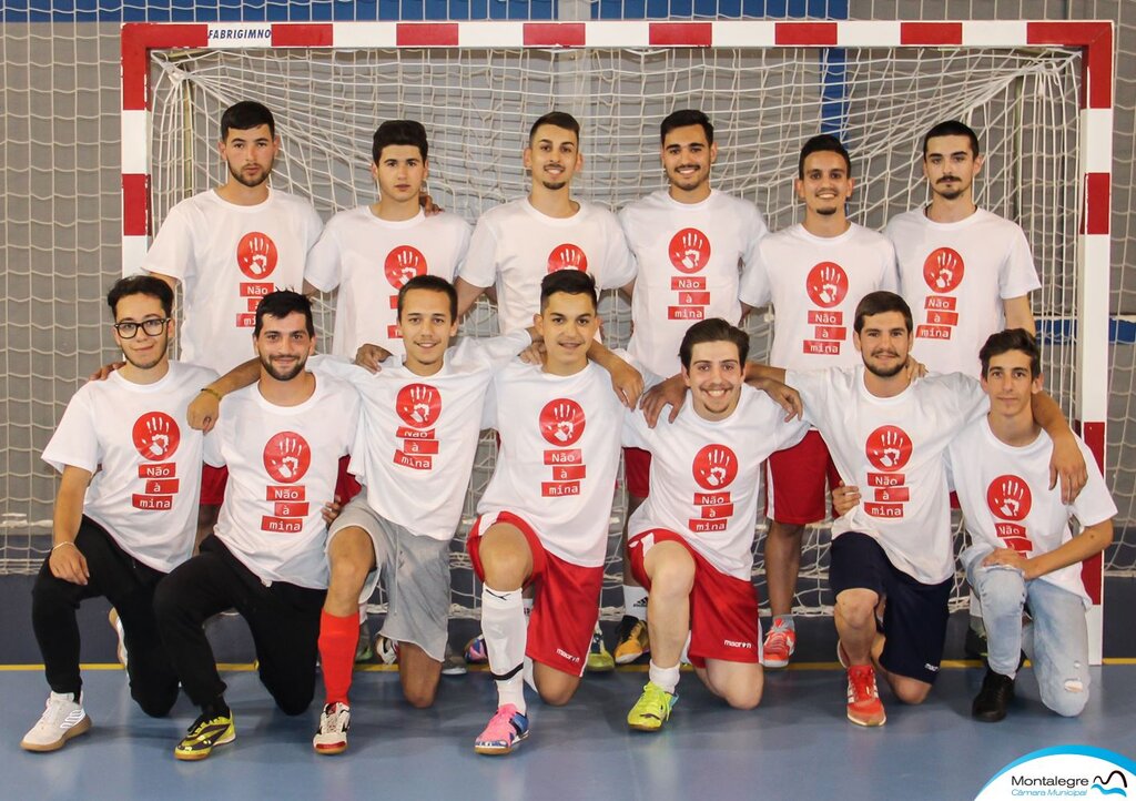 Montalegre (XIV Torneio de Futsal) - DICO PUB A NOITE NÃO À MINA