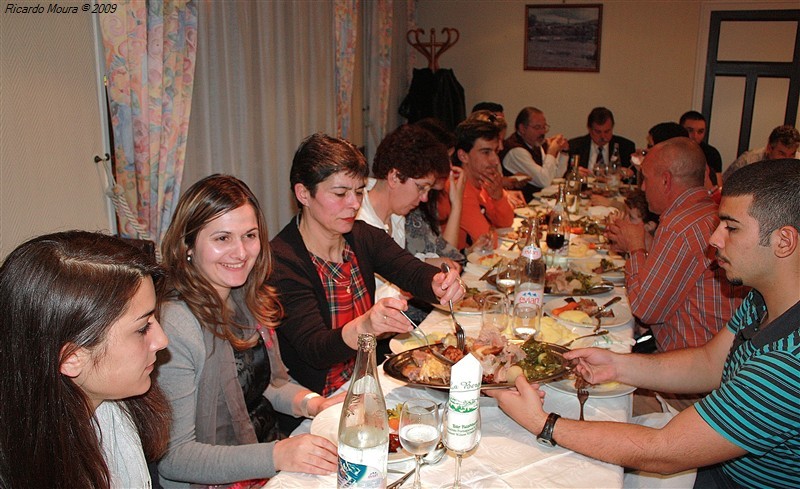 Jantar com emigrantes em França