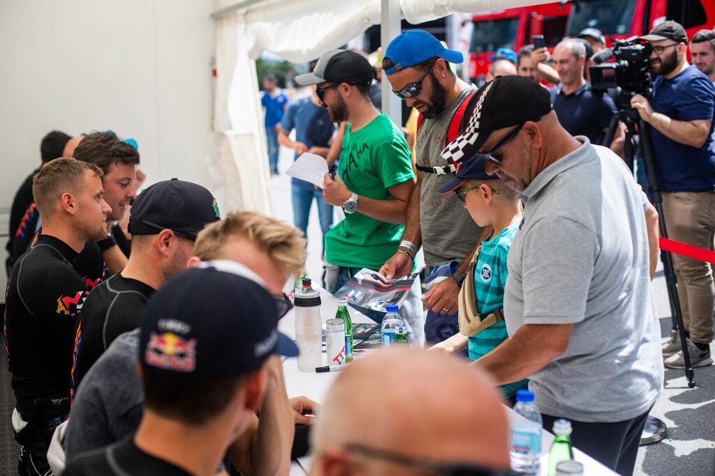 Montalegre (TitansRX Rallycross 2019) Autógrafos - Dia 1 (18)