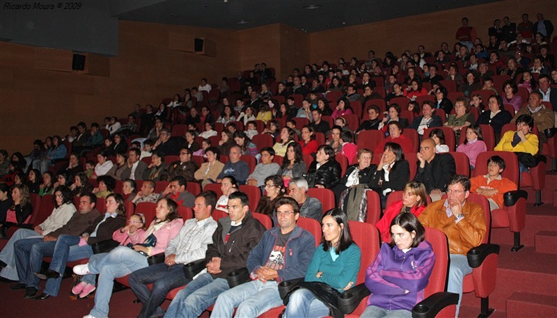 "As Calcinhas Amarelas" esgota Auditório Municipal