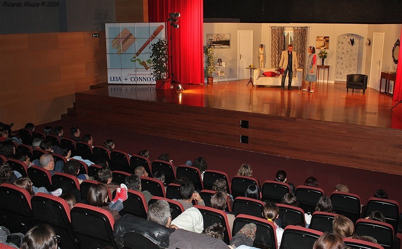 "As Calcinhas Amarelas" esgota Auditório Municipal