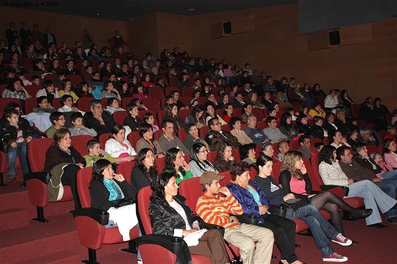 "As Calcinhas Amarelas" esgota Auditório Municipal