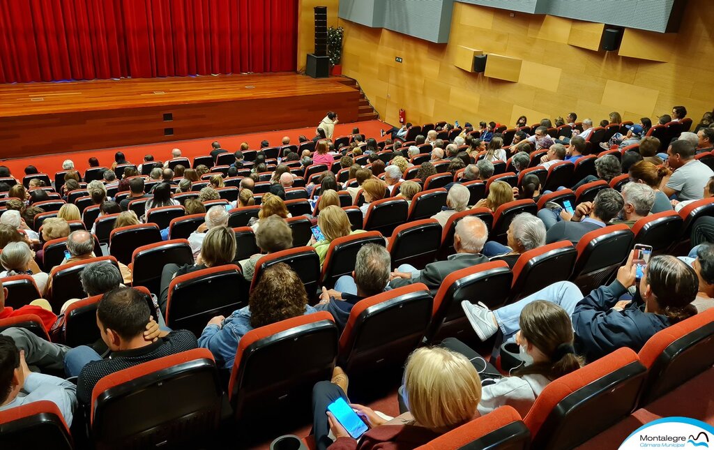 montalegre___teatro__e_tudo_o_morto_levou___9_