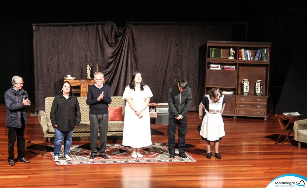 montalegre___teatro__escolhas_do_passado__06