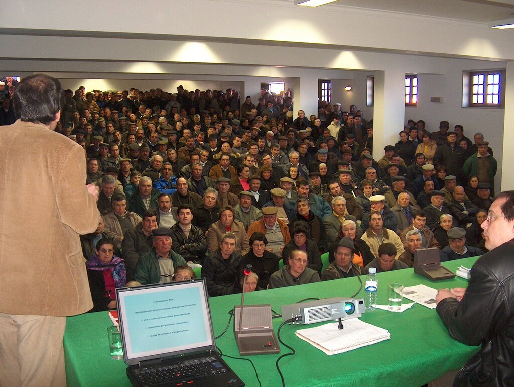 Apresentação de um plano de vacinação no Auditório da Cooperativa Agrícola de Montalegre