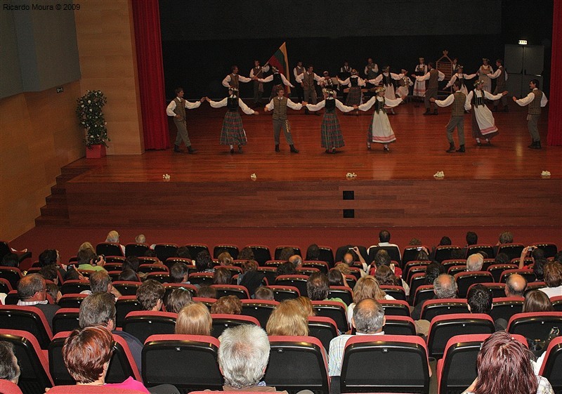 Grandinele encanta Auditório Municipal
