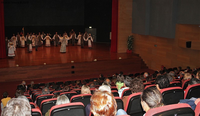 Grandinele encanta Auditório Municipal