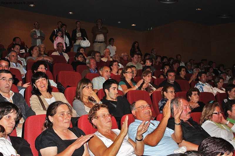 Grandinele encanta Auditório Municipal