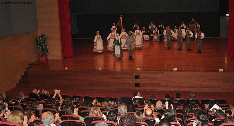 Grandinele encanta Auditório Municipal
