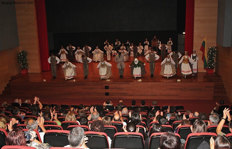 Grandinele encanta Auditório Municipal