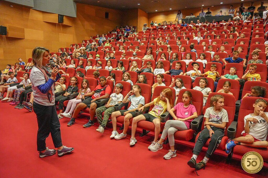 xxiii_feira_do_livro___teatro____ninguem__3_