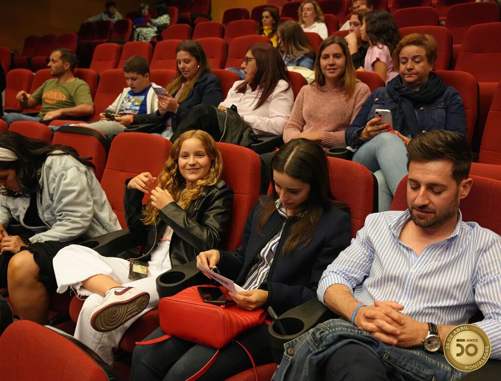 teatro__contar_e_cantar_abril___7_
