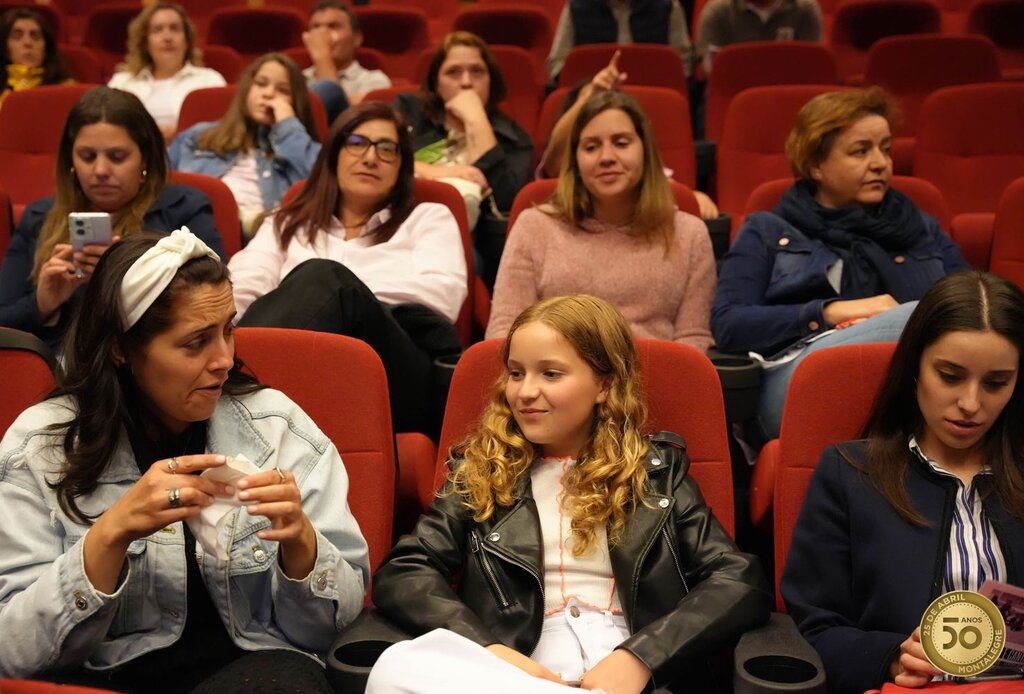 teatro__contar_e_cantar_abril___8_