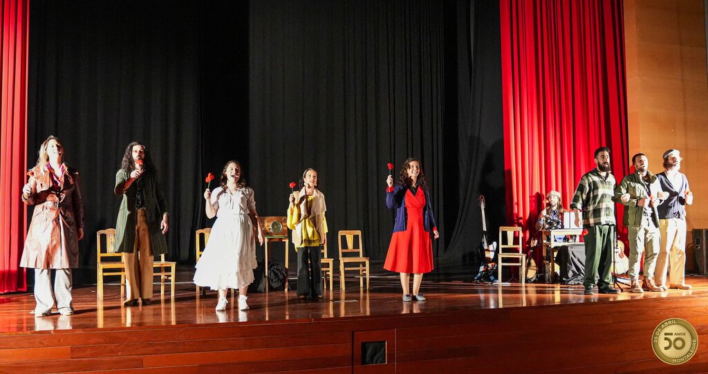 teatro__contar_e_cantar_abril___17_