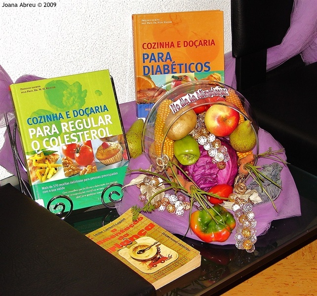 &quot;Fruta com livros&quot;