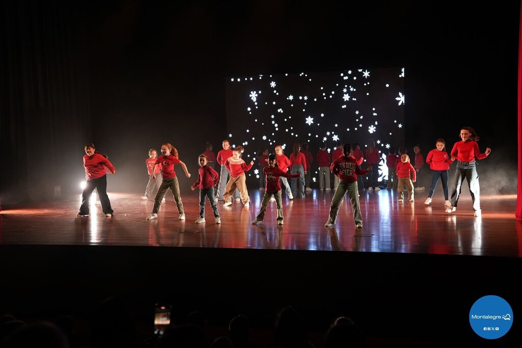 montalegre___danca_sozinha_em_casa__6_