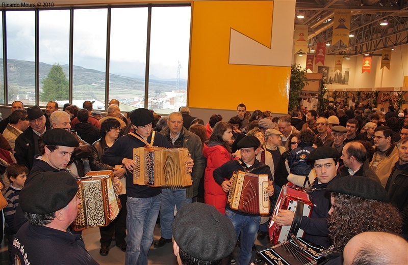 Feira do Fumeiro 2010 - 70 mil no &quot;S. João das Chouriças&quot;